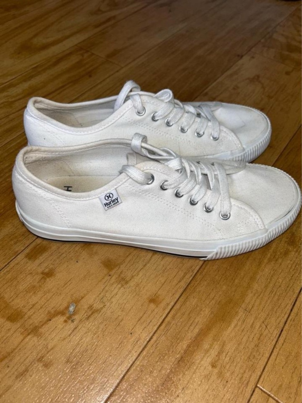 Hurley White Canvas Low-Top Sneakers for Women